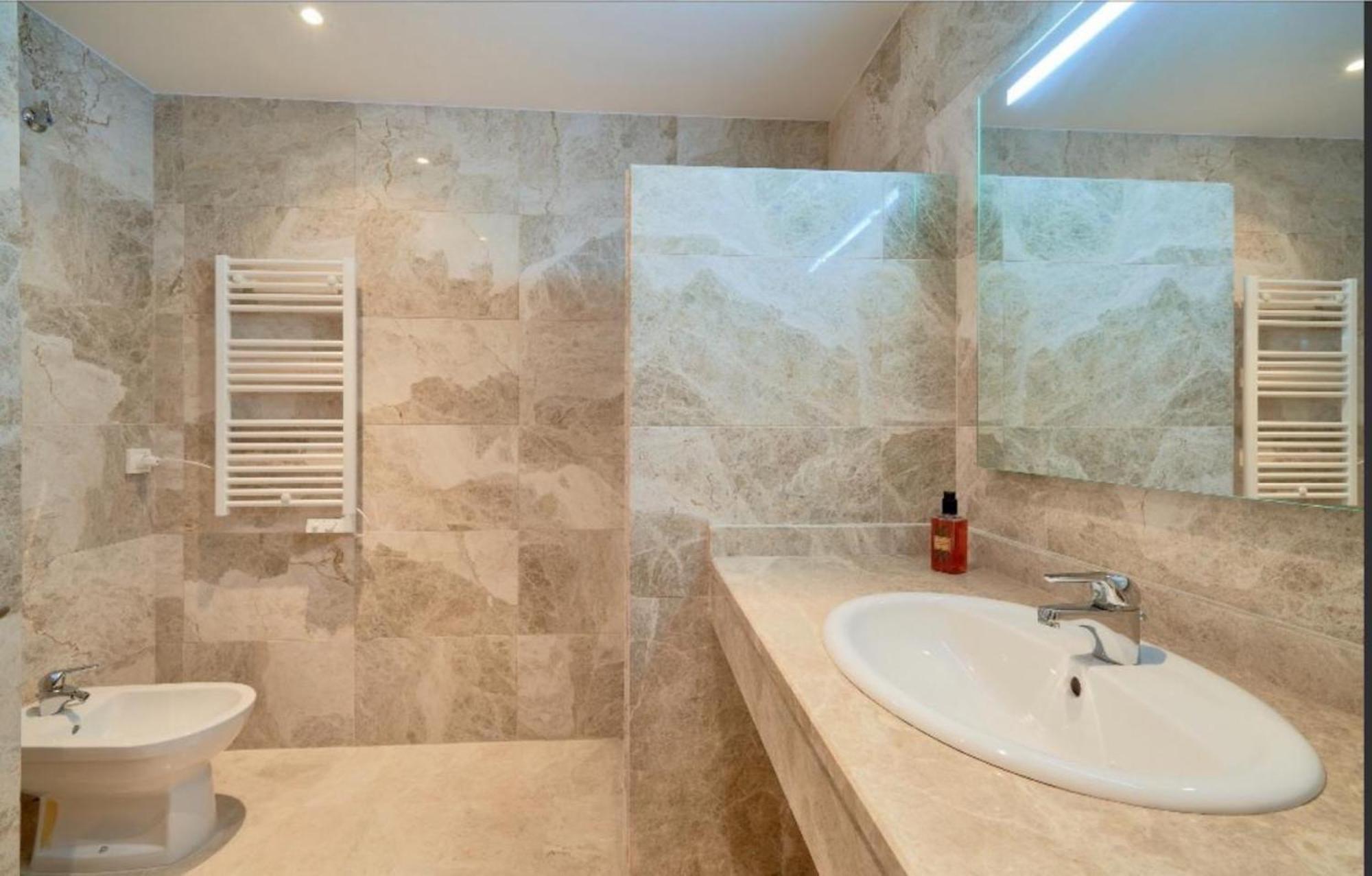Holidays2Malaga Heroe De Sostoa Con Piscina Junto Estacion Ave Y Playa Екстериор снимка